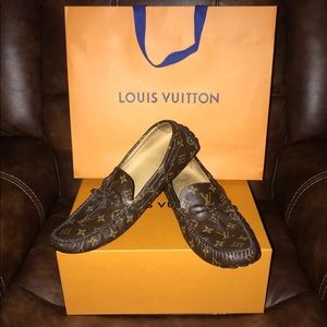 Authentic Louis Vuitton Men Monogram Driving Shoes